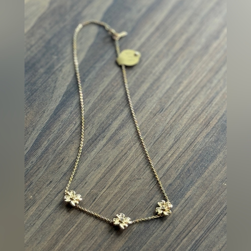 3 Flower Gold Plated Choker Necklace - NWT